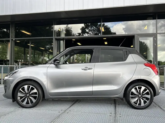 Suzuki Swift 1.2 Stijl 2020 Benzine 14