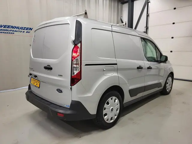 Ford Transit Connect 3