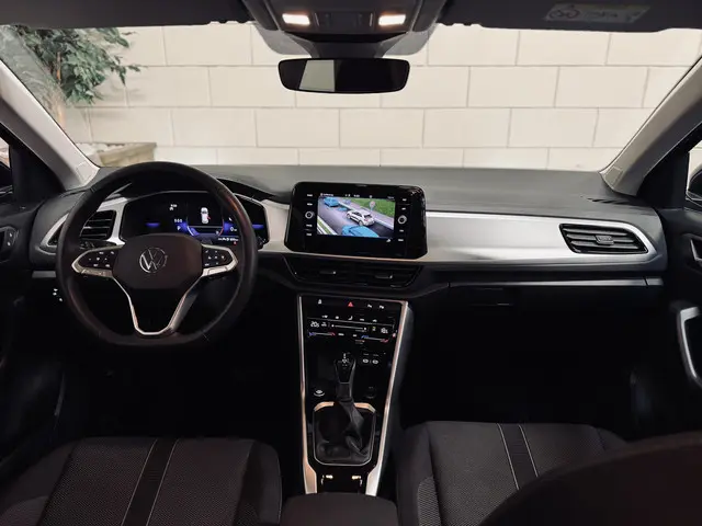 Volkswagen T-Roc 1.5 TSI Oranje Edition 2024 Benzine 3