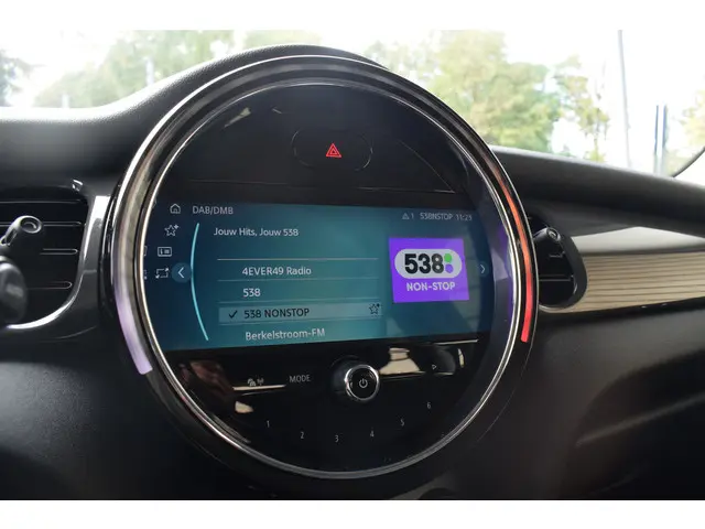 MINI One Mini 1.5 Essential 2021 Benzine 27