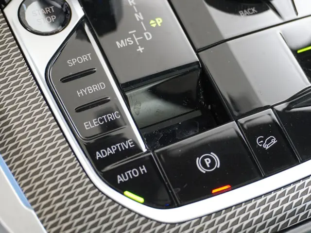 BMW X5 xDrive45e High Executive 2022 Hybride Benzine 48