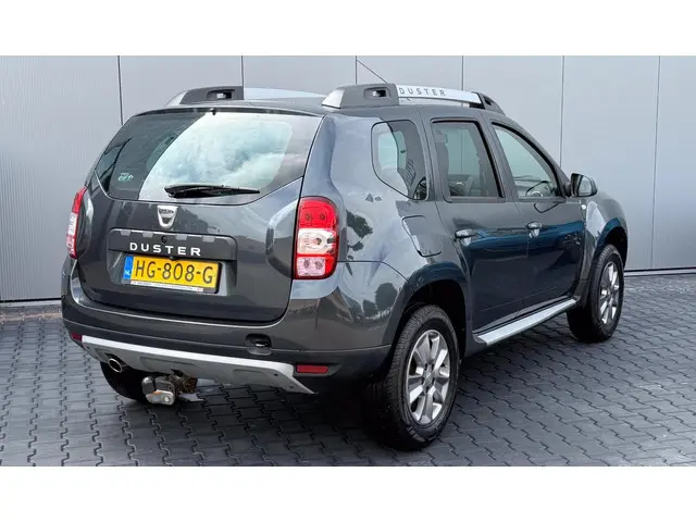 Dacia Duster 1.2 TCe 4x2 10th Anniversary 2015 Benzine 4