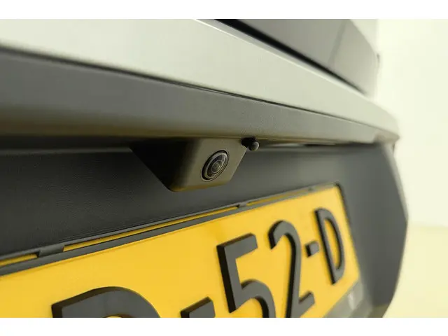 Peugeot 5008 1.6 Plug-in Hybrid GT 2025 Hybride Benzine 10