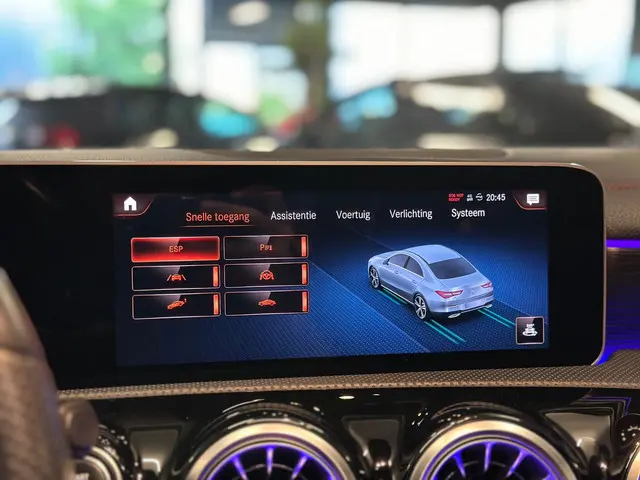 Mercedes-Benz CLA 220|AMG|PANO|SFEER|BOMVOL! 2019 Benzine 16