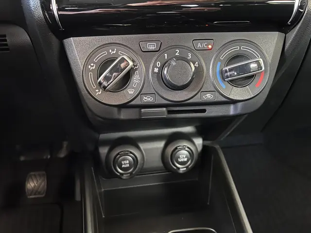 Suzuki Swift 1.2 Select Smart Hybrid 2023 Benzine 20
