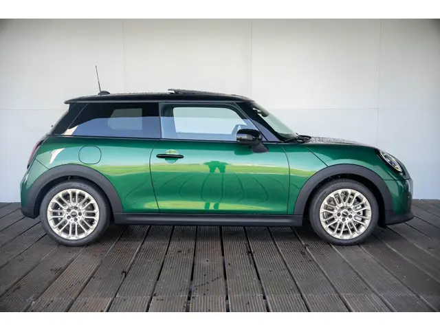 MINI 3-Deurs Cooper C 2024 Benzine 4