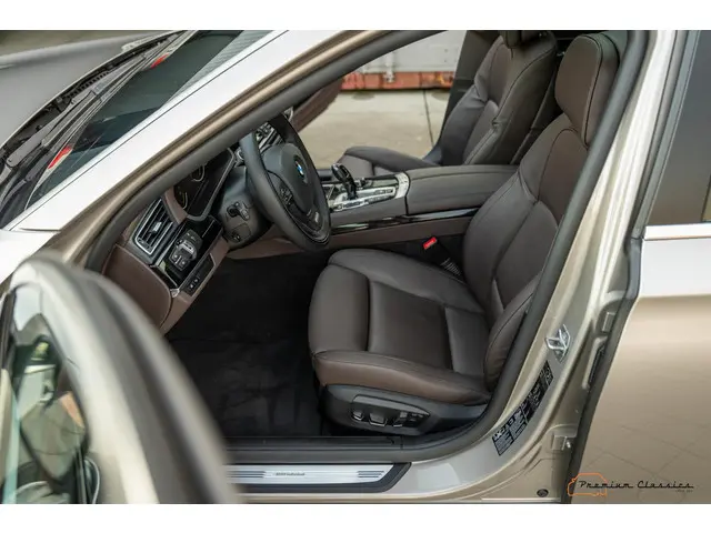 BMW 7 Serie 750d xDrive High Executive 2012 Diesel 28