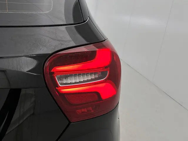 Mercedes-Benz A-Klasse Ambition 2017 Benzine 22