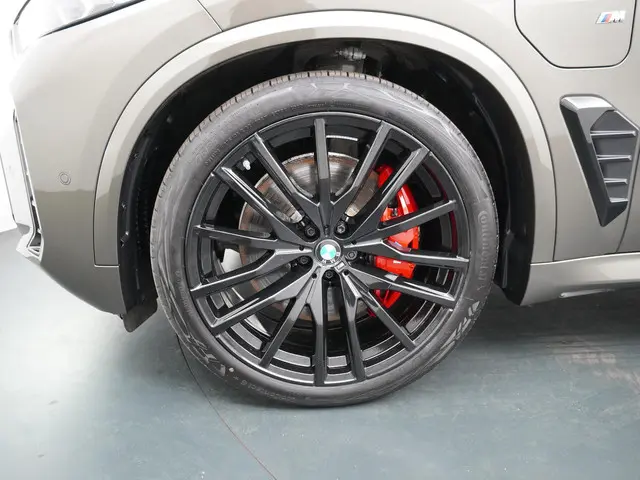 BMW X5 xDrive50e 2025 Hybride Benzine 29