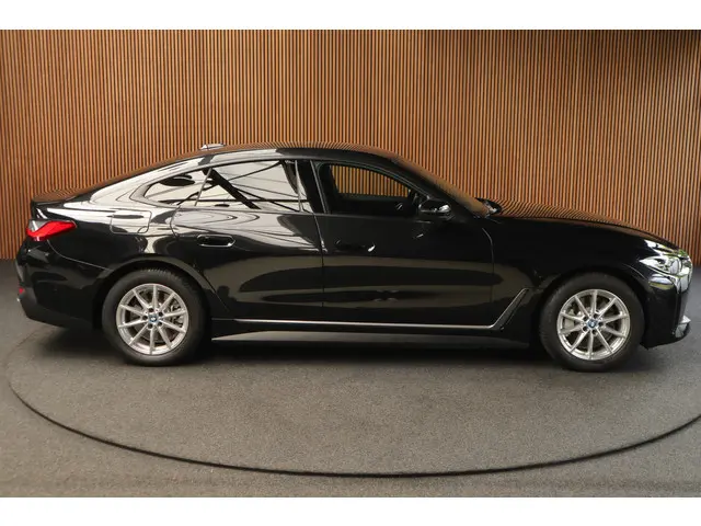 BMW i4 eDrive40 84 kWh M-pakket 2022 Elektrisch 6