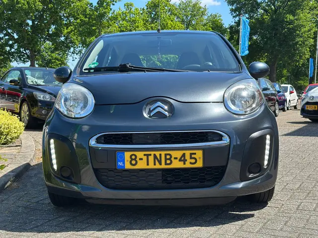 Citroën C1 1.0 Collection facelift airco led 2014 Benzine 2