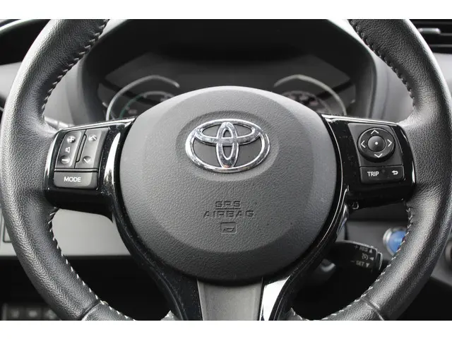 Toyota Yaris 1.5 Hybrid Dynamic 2020 Hybride Benzine 15
