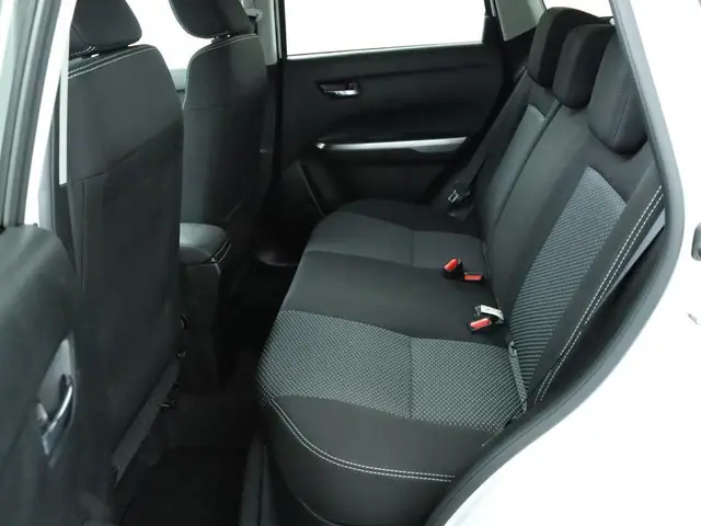 Suzuki Vitara 1.5 Hybrid Select 2025 Hybride Benzine 17