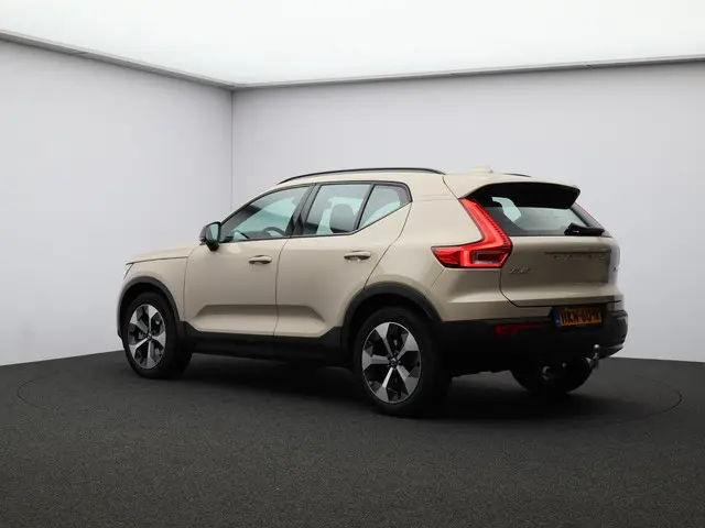 Volvo XC40 2.0 B4 Plus Dark 2025 Benzine 27