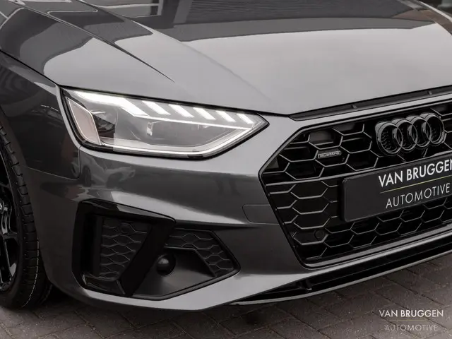 Audi A4 Avant 40 TFSI Quattro S-Line 2020 Benzine 36