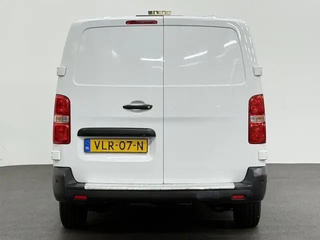Opel Vivaro 1.5 CDTI L3H1 Edition 2021 Diesel 12