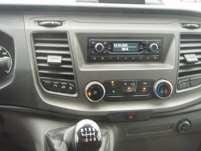 Ford Transit L2H2 122887km Trend bj 21 2021 Diesel 16