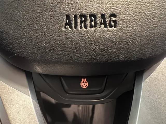 BMW 3 Serie Touring 320e 2022 Hybride Benzine 18