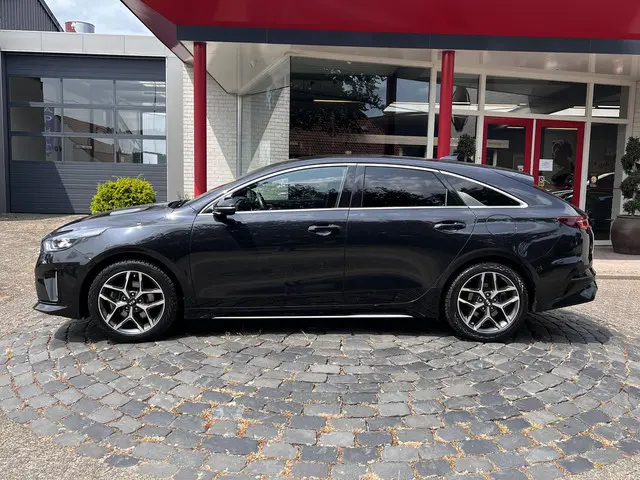 Kia ProCeed 2