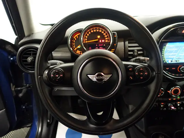 MINI Cooper 1.5 D One Salt- 2015 Diesel 12