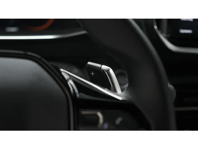 Peugeot 2008 PureTech 130 EAT8 GT 2024 Benzine 41