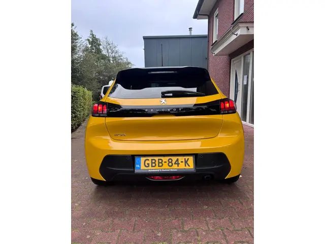 Peugeot 208 1.2 PureTech Active Pack 2021 Benzine 11