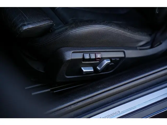 BMW 4 Serie Cabrio 428i Essential 2016 Benzine 23