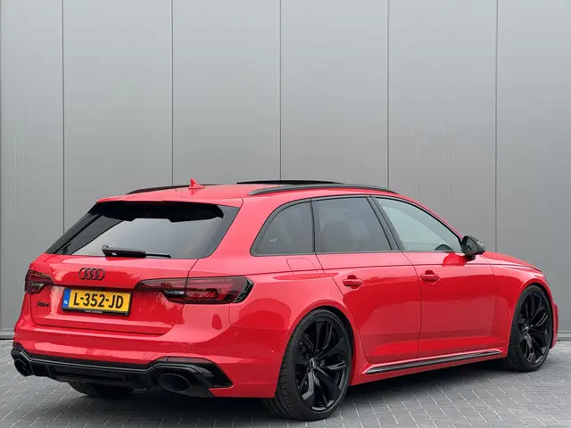 Audi RS4 2