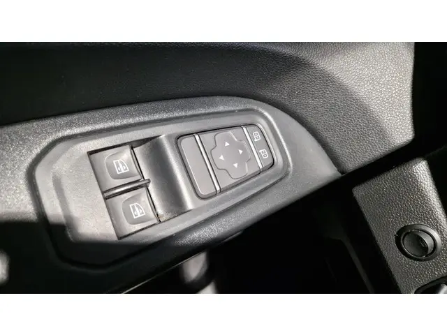Renault Trafic 2.0 dCi 150 T29 L1H1 Comfort 2023 Diesel 16