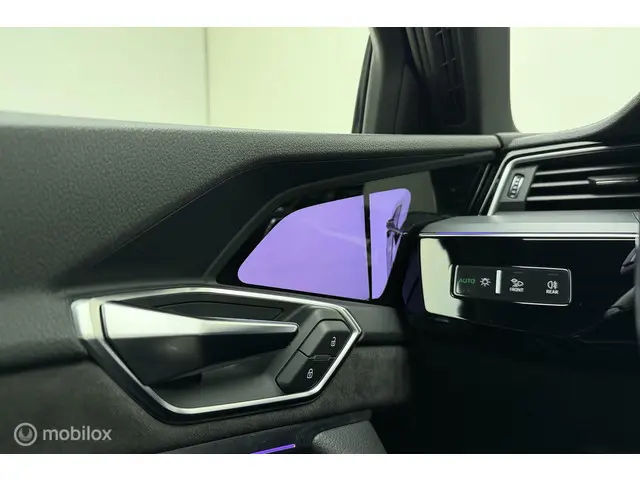 Audi e-tron 55 FULL OPTION! 113K NP!! 2018 Elektrisch 40