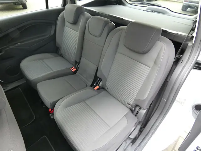 Ford Grand C-Max HELAAS VERKOCHT!!! 2015 Benzine 9