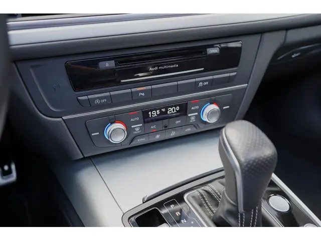 Audi A6 Avant 1.8 TFSI s-line Edition 2016 Benzine 28