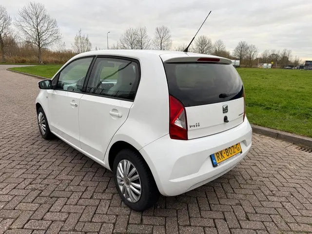 SEAT Mii 1.0 Style Chic 2012 Benzine 3