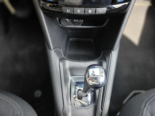 Peugeot 208 1.2 e-VTi Active 2013 Benzine 22