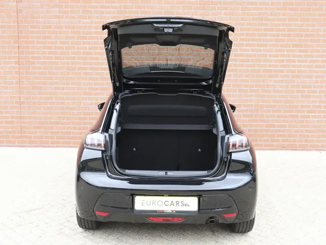 Peugeot 208 1.2 PureTech 101pk Allure Pack 2023 Benzine 10
