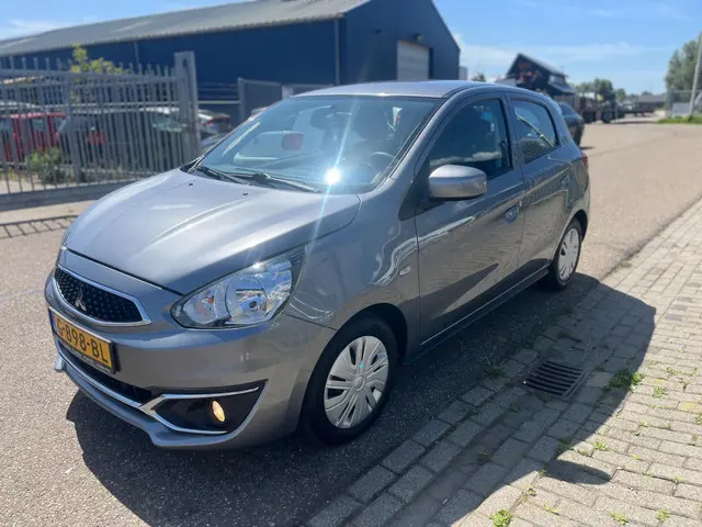 Mitsubishi Space Star 3
