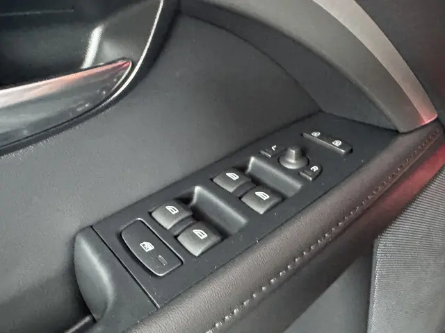 Volvo V70 1.6 T4 Summum 2013 Benzine 29