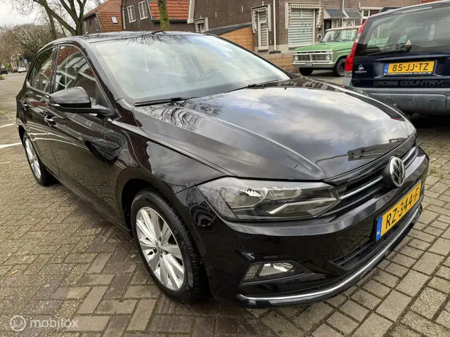 Volkswagen Polo 2