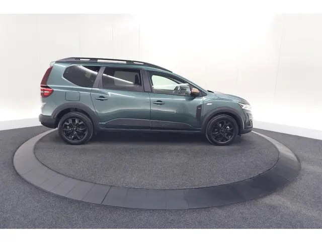 Dacia Jogger TCe 110 Extreme 2025 Benzine 9