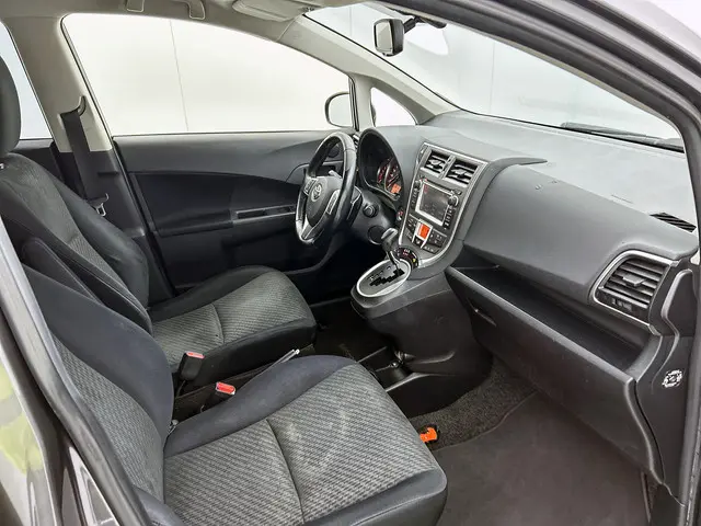 Toyota Verso-S 1.3 VVT-i Dynamic 2012 Benzine 18