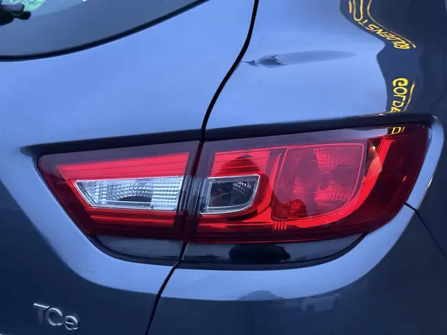 Renault Clio 0.9 TCe Zen 2016 Benzine 32