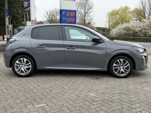 Peugeot 208 1.2 PureTech Allure Pack 2024 Benzine 11