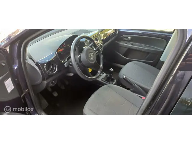 Volkswagen up! 1.0 move up! BlueMotion 2016 Benzine 8