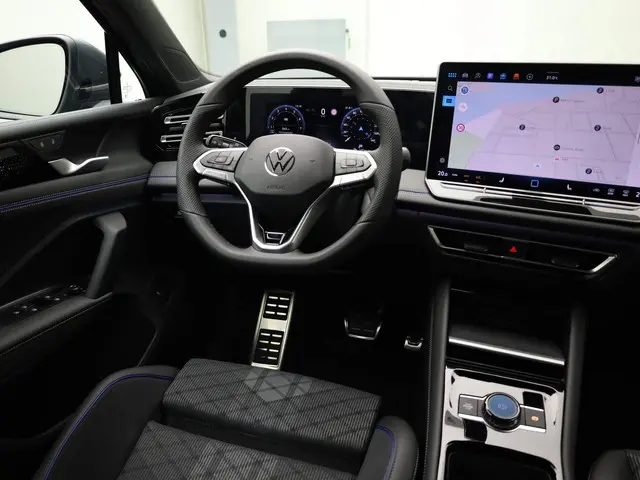 Volkswagen Tiguan 1.5eTSI/150PK R-Line DSG 2024 Benzine 15