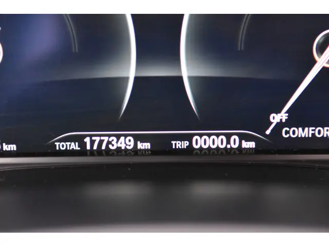 BMW 5 Serie Touring 520i High Executive 2018 Benzine 23