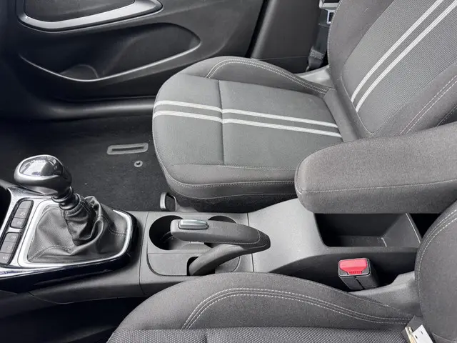 Opel Crossland 1.2 Turbo Elegance 2024 Benzine 27