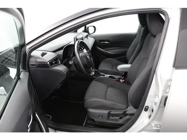 Toyota Corolla 2.0 Hybrid Bi-tone 2019 Hybride Benzine 16