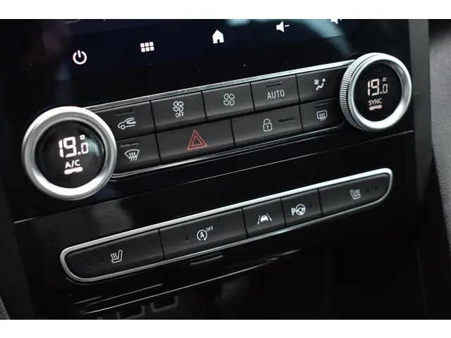 Renault Mégane Estate TCe 140 EDC Intens 2022 Benzine 19