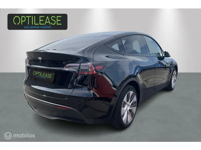 Tesla Model Y RWD 58 kWh 2023 Elektrisch 4