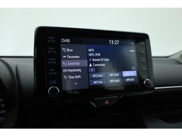 Toyota Yaris 1.5 Hybrid Active 2022 Hybride Benzine 19